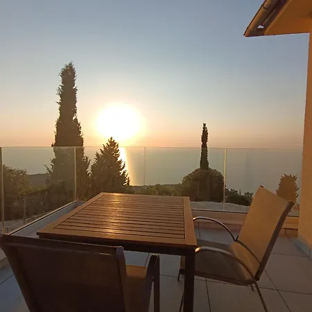 Villa Point Of View Cassiopeia Drymon